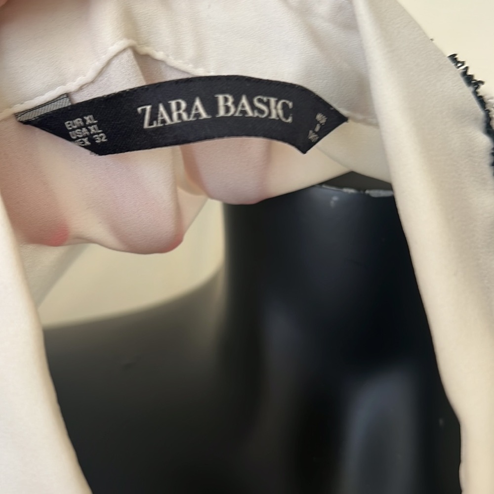 Zara Women’s blouse - Picture 4 of 4